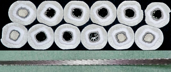 Supravodivý kábel spletený z 12-tich ľahkých MgB2 drôtov s Al+Al2O3 obalom (Zdroj: SAV)