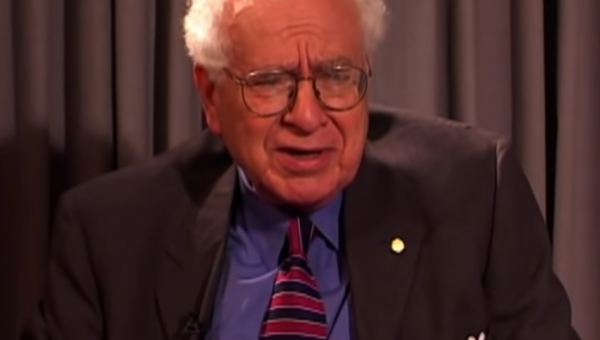 Murray Gell-Mann. Foto: Youtube/Nobel Prize