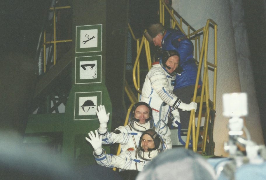 vchádzanie do raketoplánu; zdroj Ivan Bella