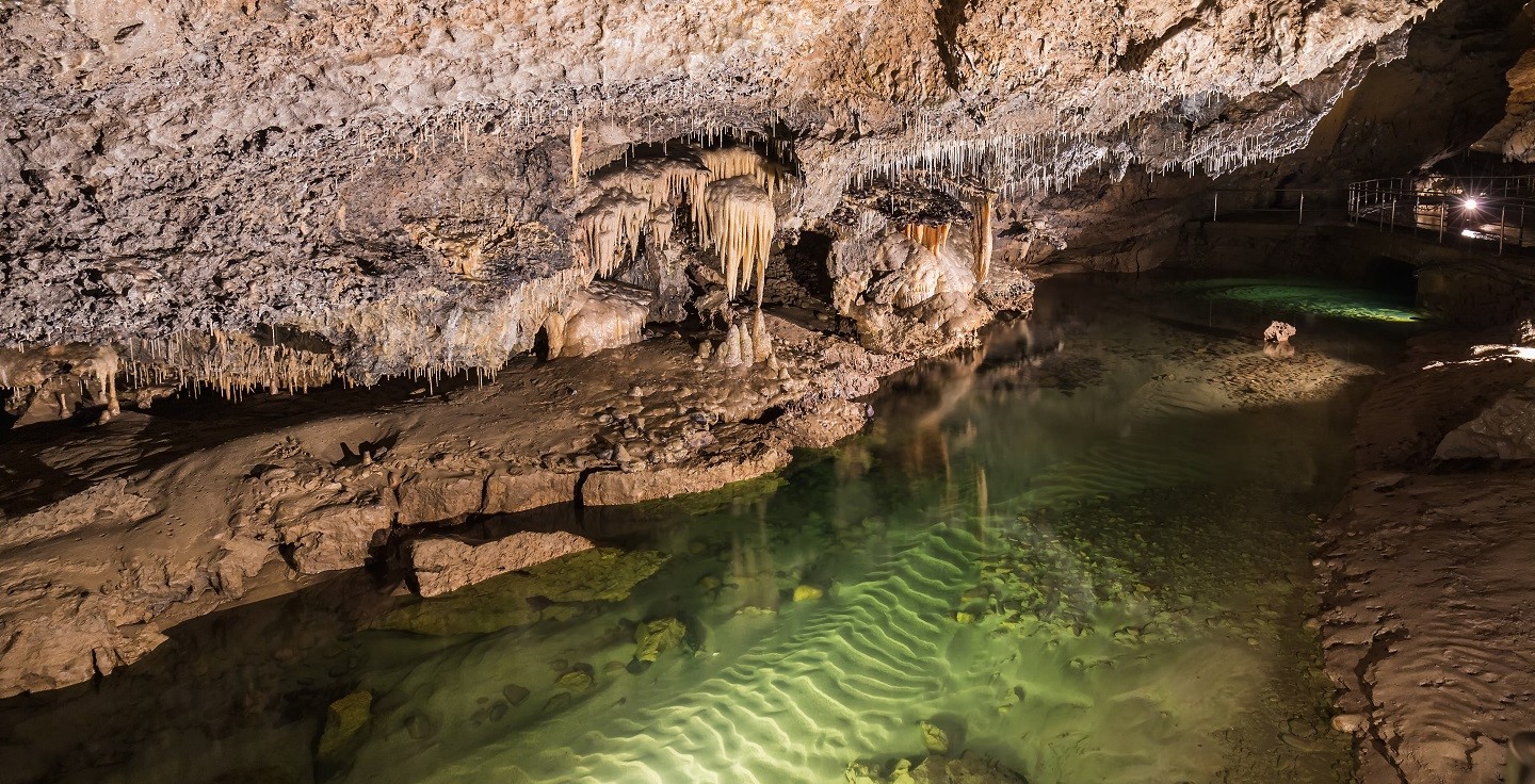 Jazero v Demänovskej jaskyni slobody. Zdroj: iStock