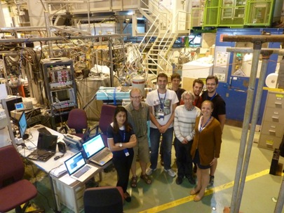 Slovensko-britský tím vedcov pracujúcich na experimente IS521 