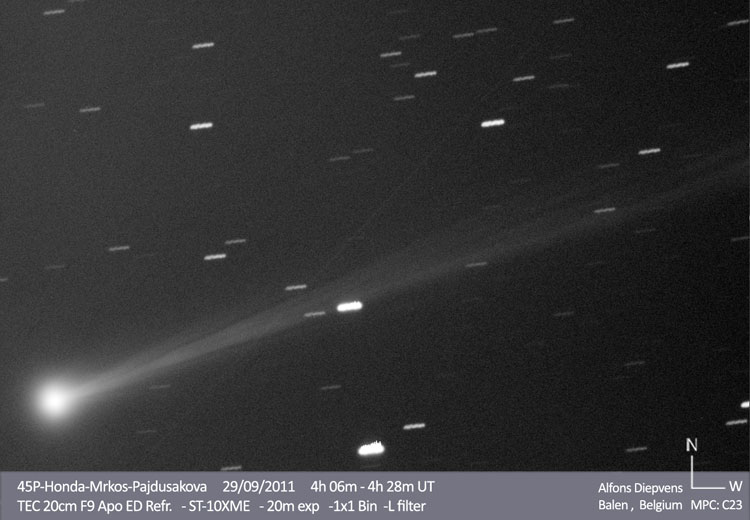 Kométa 45P/Honda-Mrkos-Pajdušáková v roku 2011; Zdroj: Alfons Diepvens, www.astronomie.be