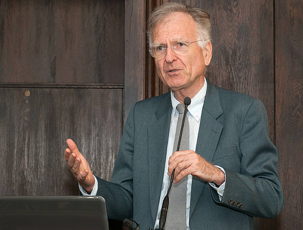 Prof. em. Dr. Roland Vaubel