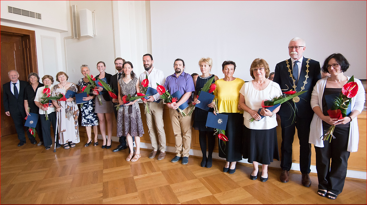 Kolektív pracovníkov Centra biológie rastlín a biodiverzity SAV, pod vedením RNDr. Kornélie Goliašovej, CSc., získal Cenu SAV za vedeckovýskumnú činnosť.