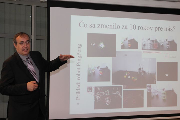 RNDr. Andrej Lúčny, PhD., v Bratislavskej vedeckej cukrárni v júni 2018
